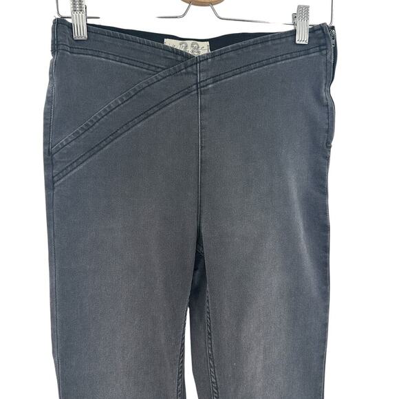 Free People We The Free Pull-On Flare Jeans Crossfront Black Denim Size 28 - Picture 3 of 12